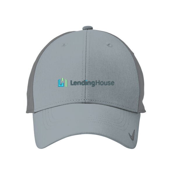   - Dri FIT Legacy Cap Thumbnail